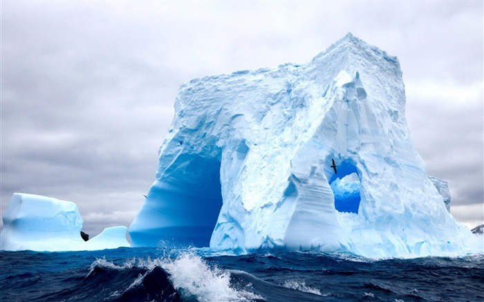 Iceberg branco - papel de parede de alta qualidade Visualizações:6995