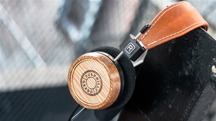 Bushmills headphones-Music HD Wallpaper Views:8771 Date:2015/10/29 8:15:40