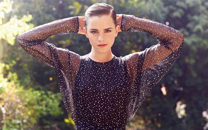 Emma Watson Magazine-Photo HD Wallpapers Visualizações:14658