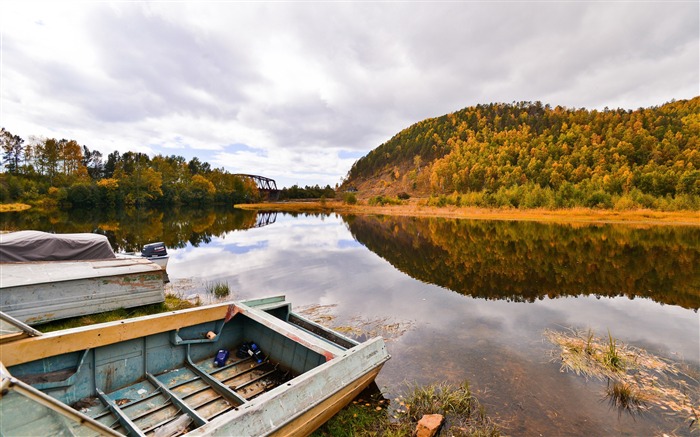 Papel de parede da paisagem russa do Lago Baikal Visualizações:28584