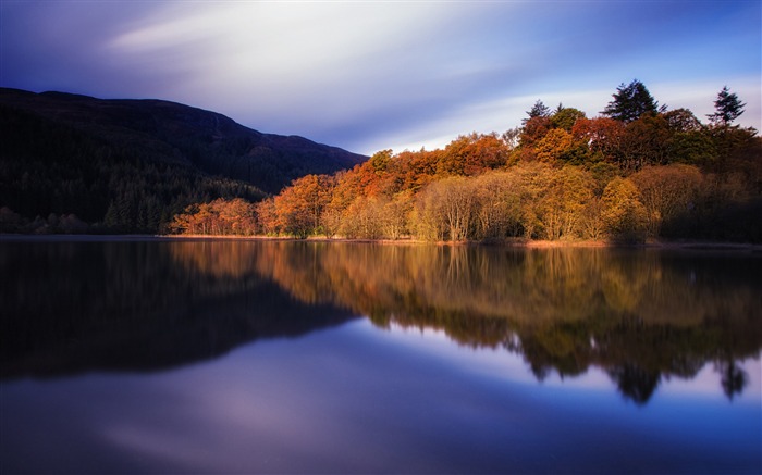 Automne lacs de tranquillité-HD Widescreen Fond d'écran Vues:8604