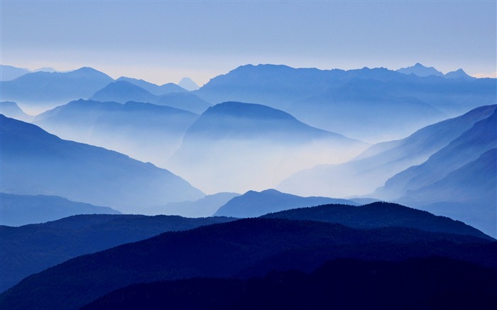 Montañas azules niebla-naturaleza foto fondo de pantalla HD Vistas:17251