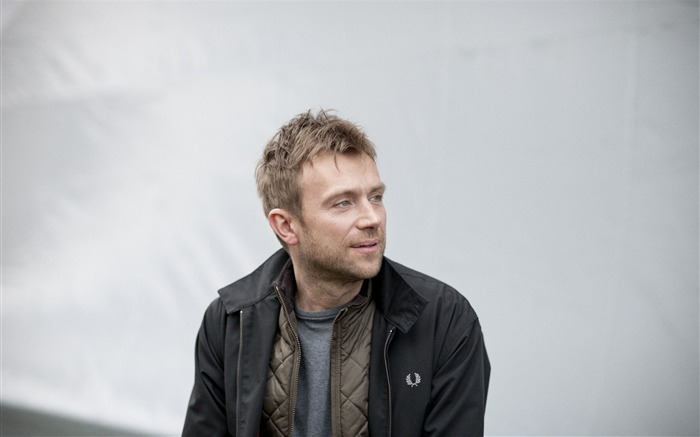 Damon Albarn 음악가 고릴라 - 남성 유명인의 벽지 찾아보기 :9811