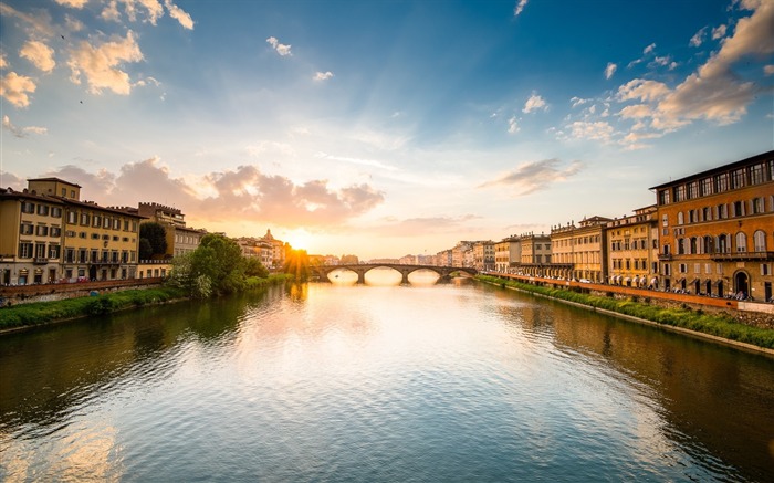 River arno florence-Photography HD wallpapers Views:8469 Date:2015/11/3 6:12:33