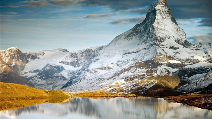 Snowy matterhorn lake-HD Wide Wallpaper Visualizações:9235