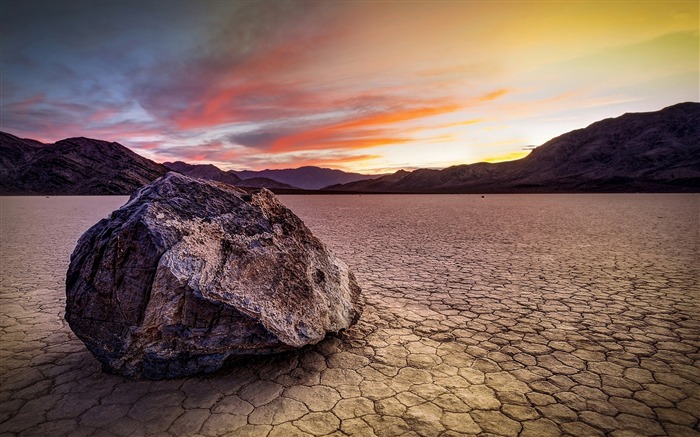 Coucher de soleil sur la terre stérile-Nature Fonds d'écran Vues:9187