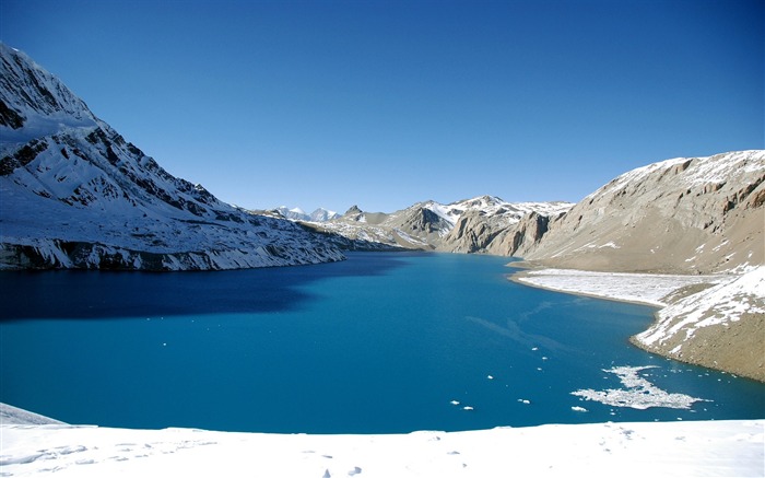 Tilicho lake view-2015 Landscape Wallpaper Views:7383 Date:2015/11/8 2:04:49