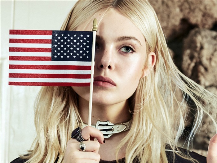 Elle Fanning-Beauty photo HD Wallpapers Views:9043 Date:2015/12/16 6:33:40