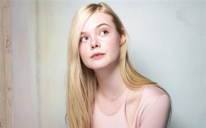 Elle Fanning 2015-美女寫真高清壁紙 查看次數:7976