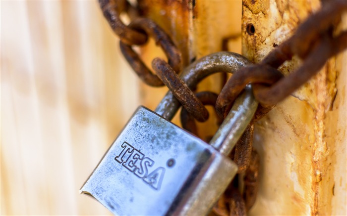 Lock chain rust-2015 High Quality Wallpaper Views:6666 Date:2015/12/14 6:27:49