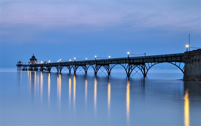 Beautiful clevedon water lights path - HD Desktop Wallpaper Visualizações:7085