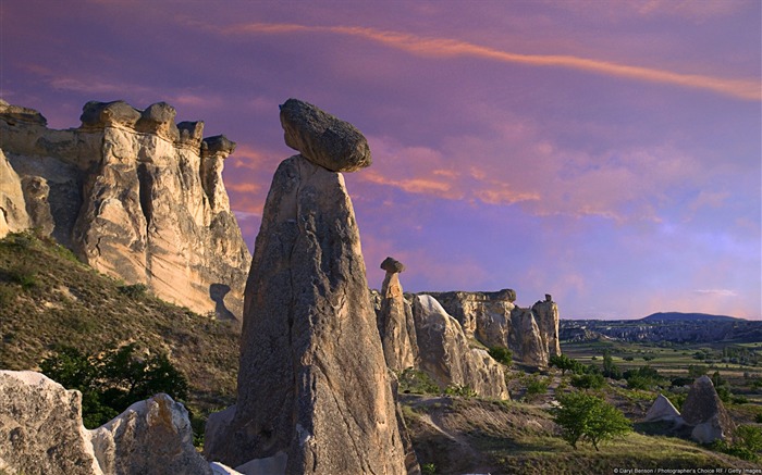 Cappadoce fée Chimney Rock au crépuscule-Windows 10 Thème HD Fond d'écran Vues:10534