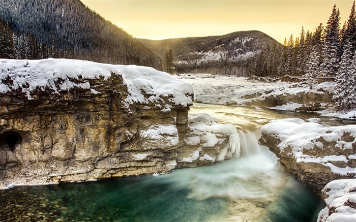 Montagne matin rivière de la forêt-Décor parfait HD Fonds d'écran Vues:7632