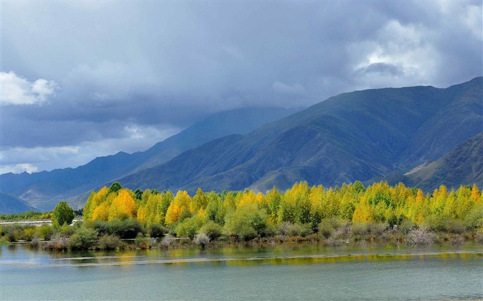 Beautiful Heaven Tibet Nature Scenery HD Wallpaper 02 Views:9370 Date:2016/3/24 9:21:48