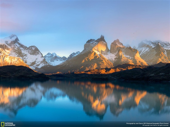 Pehoe Sunrise-National Geographic Photo Wallpaper Views:16283 Date:2016/3/19 1:53:37