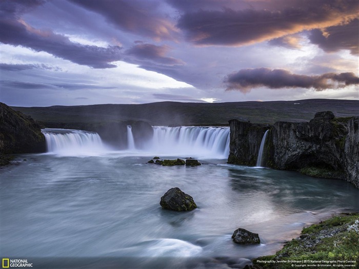 Waterfall of the Gods-National Geographic Photo Wallpaper Views:9118 Date:2016/3/19 1:57:50