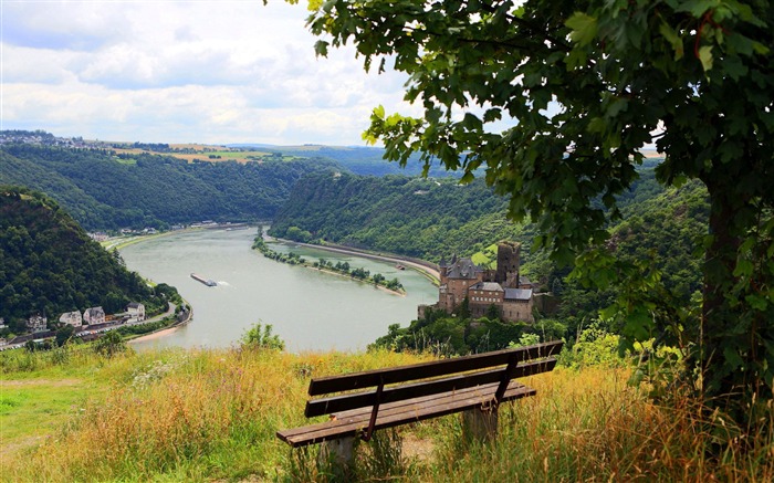 Banc face village et la rivière-Nature haute qualité Fond d'écran Vues:9122