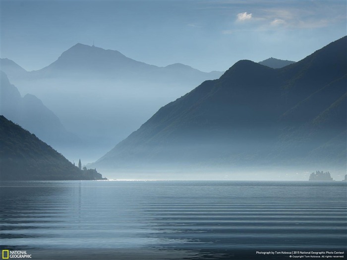 Misty Lever de soleil sur la baie de Kotor au Monténégro-National Geographic Photo Fond d'écran Vues:10541