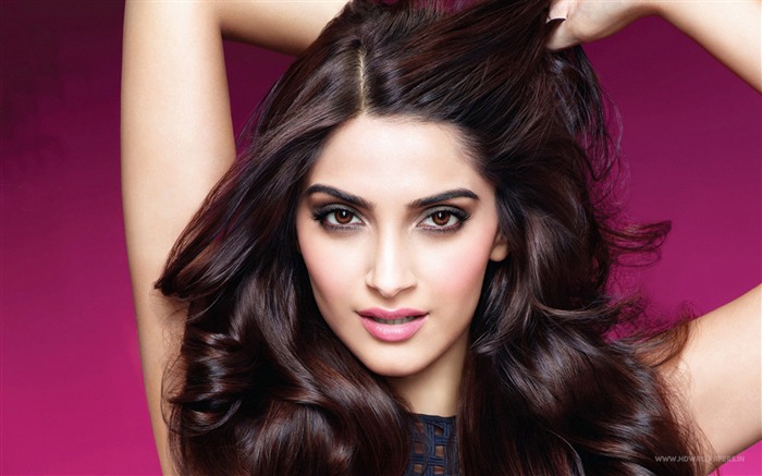 Sonam Kapoor India-Beauty HD Photo Wallpaper Views:11466 Date:2016/4/12 8:03:31