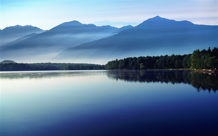 Morning calm lake-Nature Scenery HD Wallpaper Views:18968 Date:2016/5/28 10:00:04