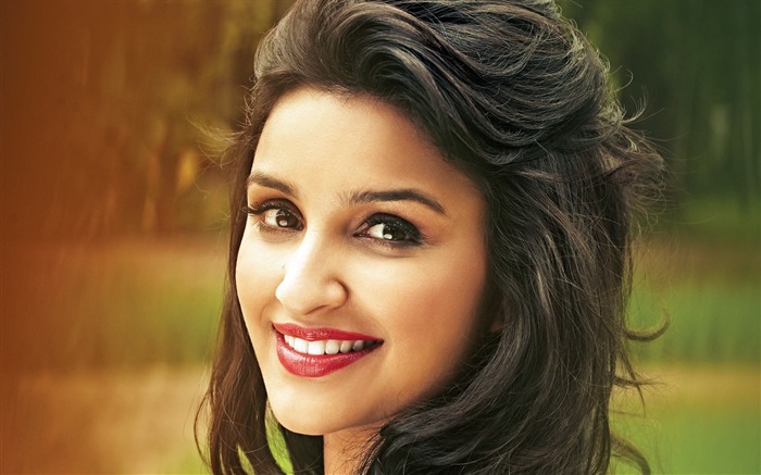 Parineeti Chopra Atriz 2016-Celebrity Poster HD Wallpaper Visualizações:7261