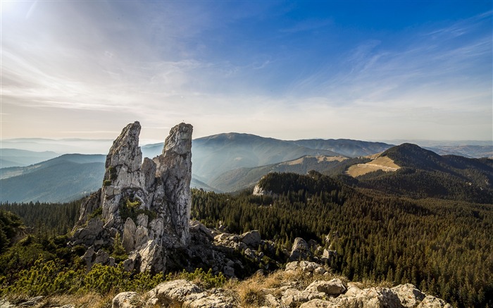 montagnes roumaines roches ciel-Paysage de haute qualité Fond d'écran Vues:8939