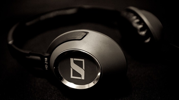 Headphones Sound Sennheiser-2016 Music HD Wallpaper Views:8127 Date:2016/9/20 9:49:20