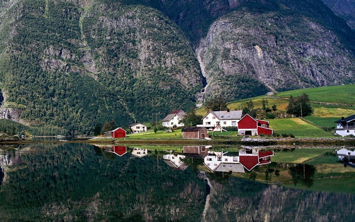 Reflejo del lago de la aldea de Noruega-Europa Travel Pphotography Wallpaper Vistas:16594