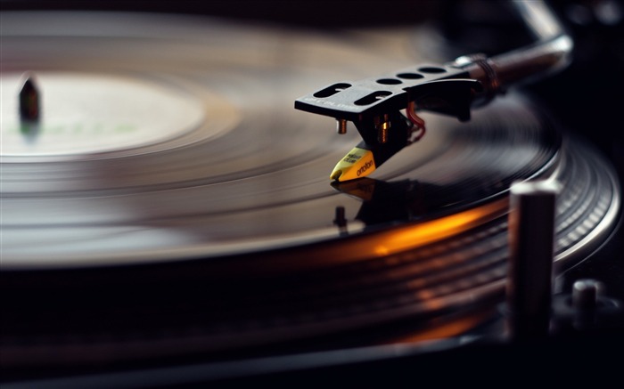 Vinyl gramophone macro-2016 Music HD Wallpaper Views:12685 Date:2016/9/20 10:04:18