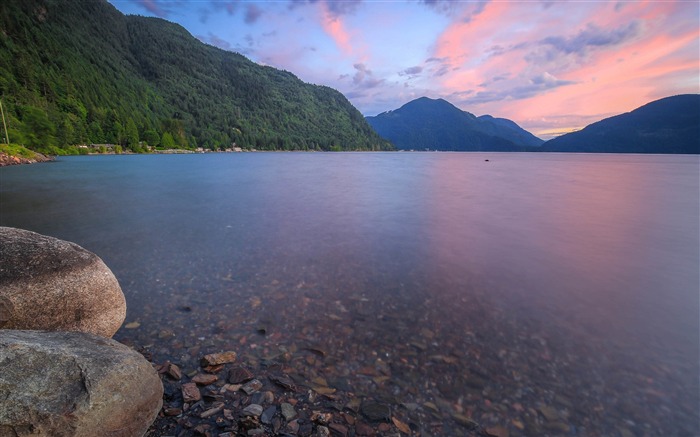 加拿大哈里森湖美丽的风景壁纸 浏览:7929