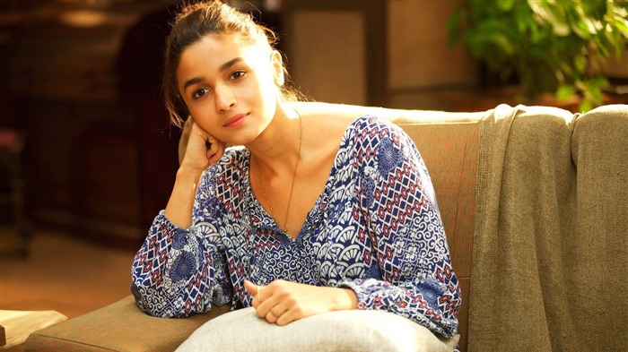 Alia bhatt kaira querido zindagi - modelo de papel de parede da foto Visualizações:7682