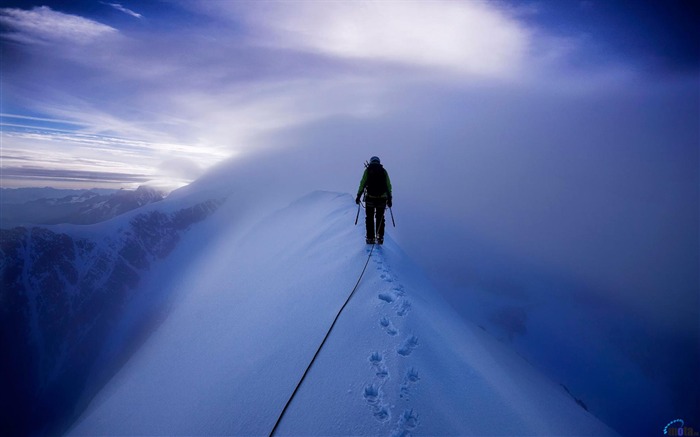 雪山での登山家-スポーツポスター壁紙 ブラウズ:9354