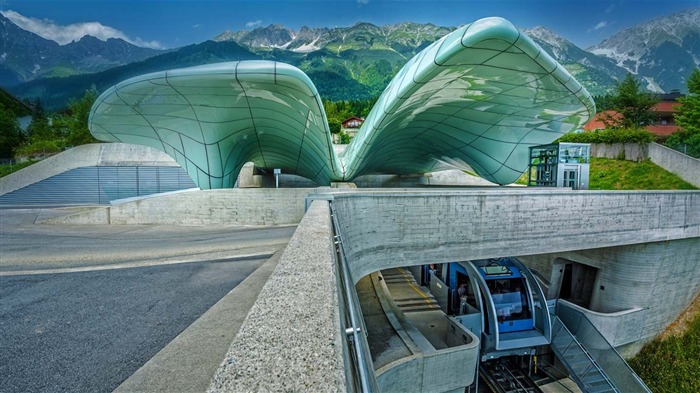 Estación de tren de Austria Innsbruck-2016 Bing fondo de pantalla Vistas:6746