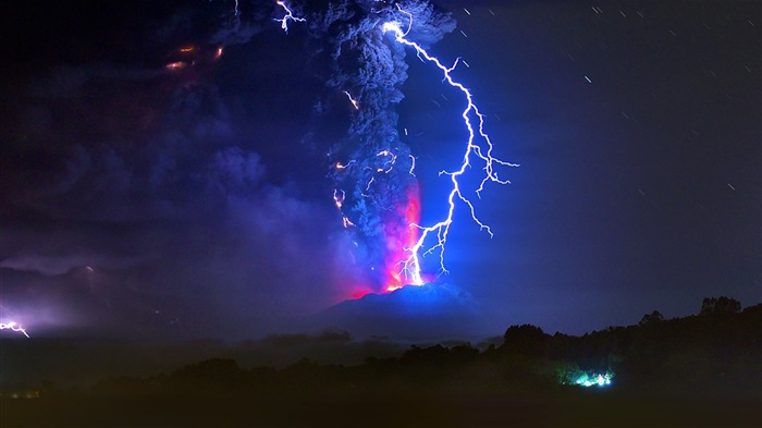 Volcán Chiles Calbuco en erupción en abril de 2015-2016 Bing Desktop Wallpaper Vistas:8203