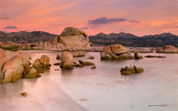 Beach Rock Sunset-Italy Peninsula Sardinia Scenery Wallpaper Views:7755 Date:2017/2/24 8:43:28