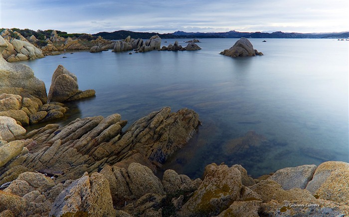 Coast Beach Rock-Italy Peninsula Sardinia Wallpaper Views:6814 Date:2017/2/24 8:55:23