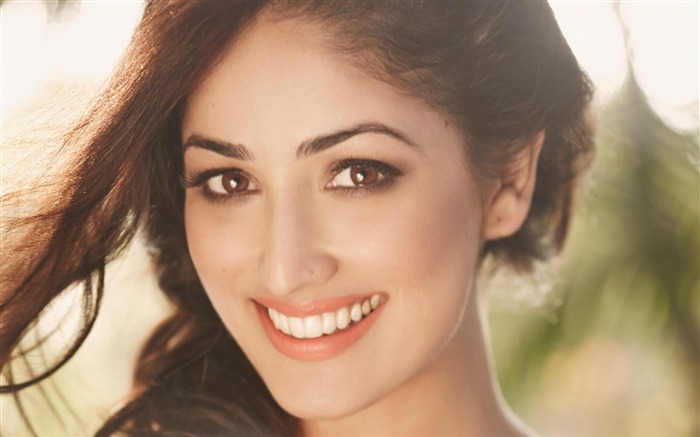 Papéis de Parede de Fotografia de Beleza Yami Gautam-2017 Visualizações:6603