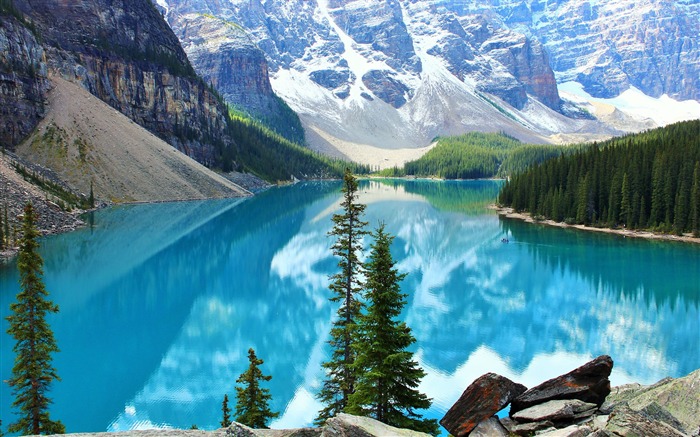 Beautiful moraine lake-Scenery Papel de Parede de Alta Qualidade Visualizações:11519