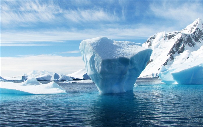 Iceberg antarctica ice floe ocean-Nature HD Wallpaper Views:11910 Date:2017/3/2 7:36:28