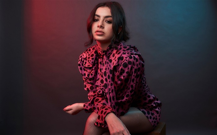 Papéis de Parede de Fotografia Charli Xcx-Beauty HD Visualizações:7759