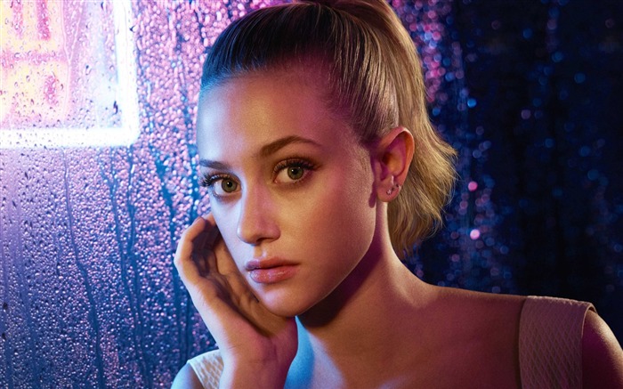 Wallpapers da foto HD de Lili Reinhart-Beauty Visualizações:9225