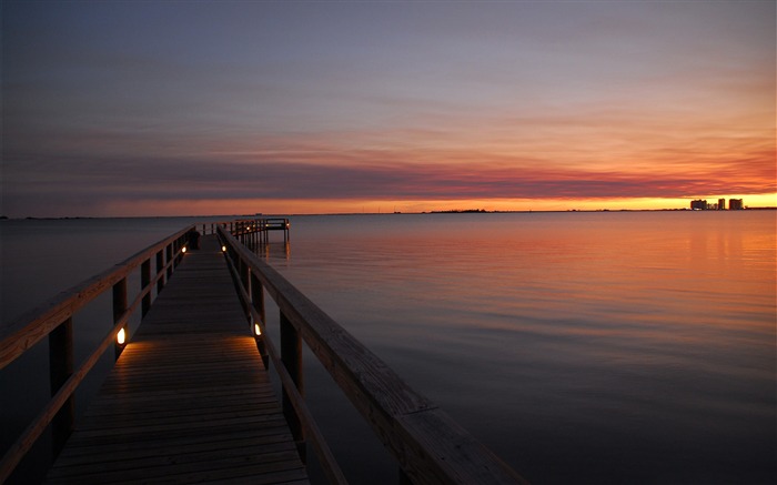 Pontón del puerto en el paisaje de la puesta de sol-naturaleza Vistas:5968