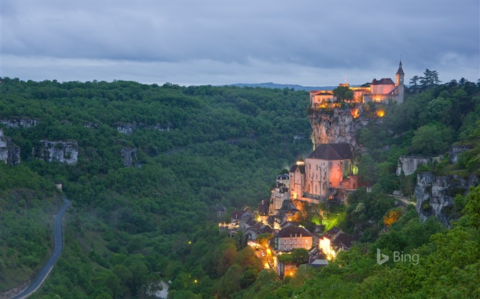 Aldea de Rocamadour al atardecer Occitania-2017 Bing Fondos de escritorio Vistas:9581