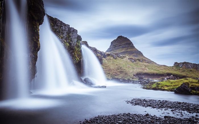 Waterfall kirkjufell iceland-Scenery Photo HD Wallpaper Views:8321 Date:2017/4/7 8:14:21