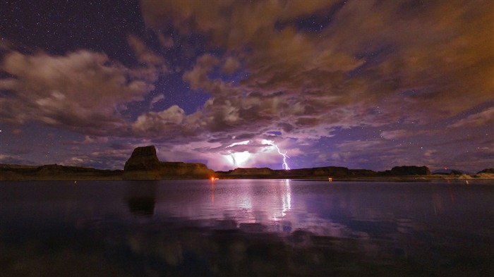 Arizona Thunderstorms over Lake Powell-2017 Bing Desktop Wallpaper Views:7913 Date:2017/6/14 8:34:51