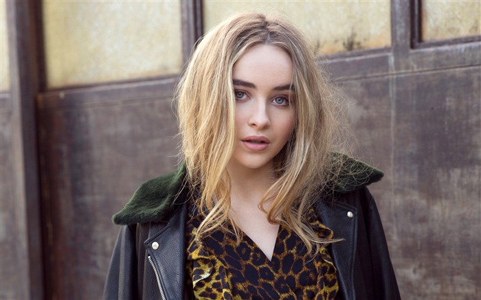 Sabrina Carpenter-Fonds d'écran 2017 beauté photo Vues:7734