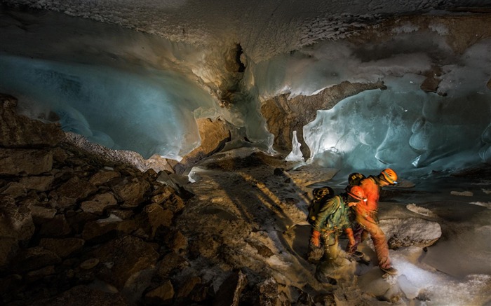 Cueva de hombres de Uzbekistán-National Geographic fondo de pantalla Vistas:8065