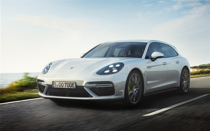 2018 porsche panamera turbo hybride-affiche de voiture Fond d'écran Vues:6615