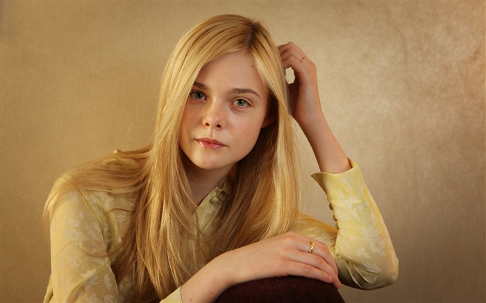 Elle Fanning 2017 Photo Wallpapers Views:7113 Date:2017/10/6 21:41:14