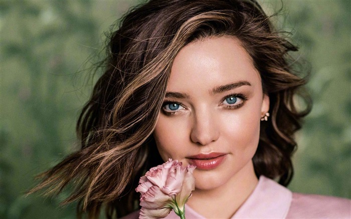 Miranda Kerr 2017 Beauty Photo Wallpaper Views:7720 Date:2017/10/28 9:59:05